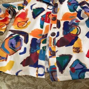 Ali Miles Colorful Abstract Button-Up Blouse